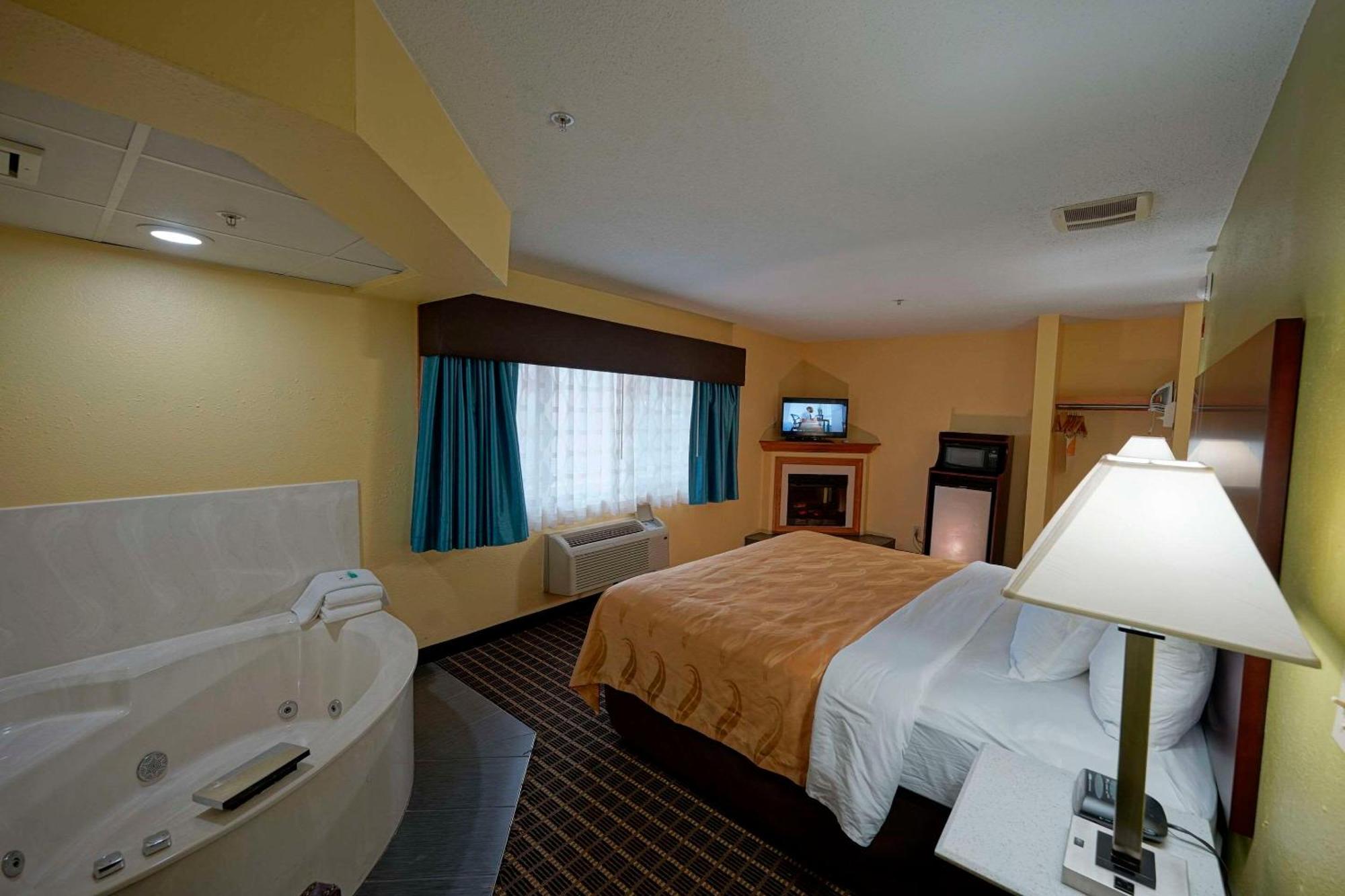 Quality Inn & Suites Harrington - Milford Esterno foto