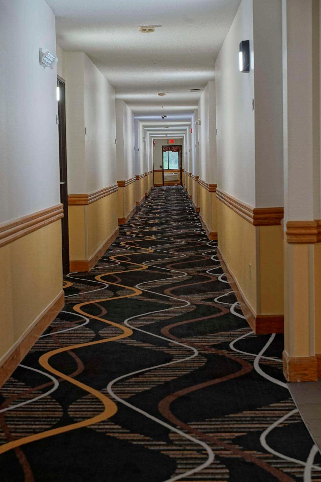 Quality Inn & Suites Harrington - Milford Esterno foto