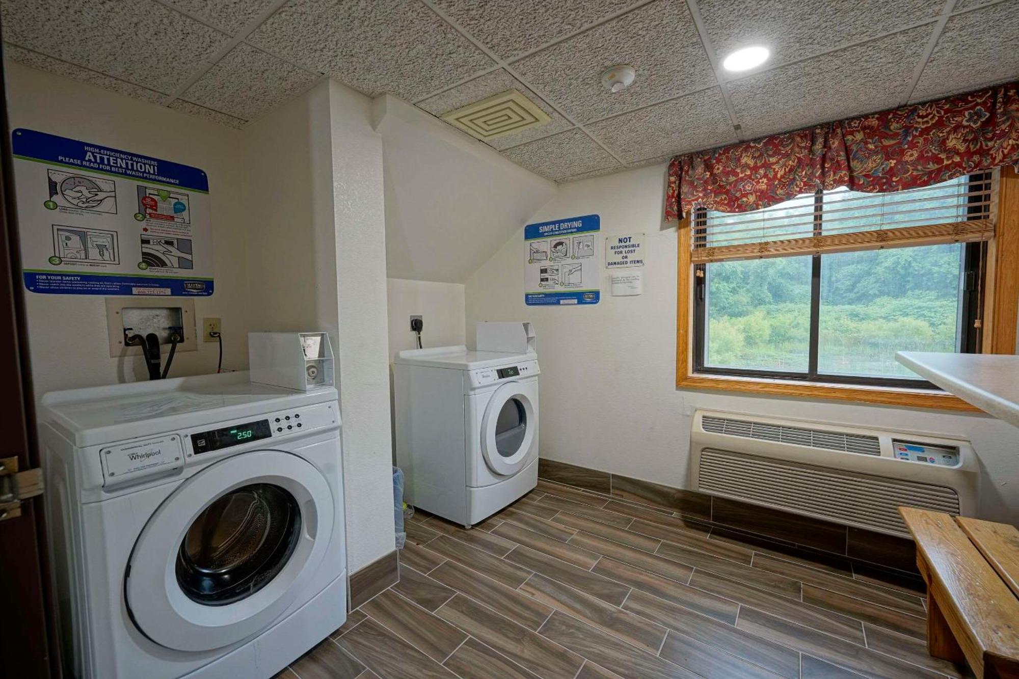 Quality Inn & Suites Harrington - Milford Esterno foto