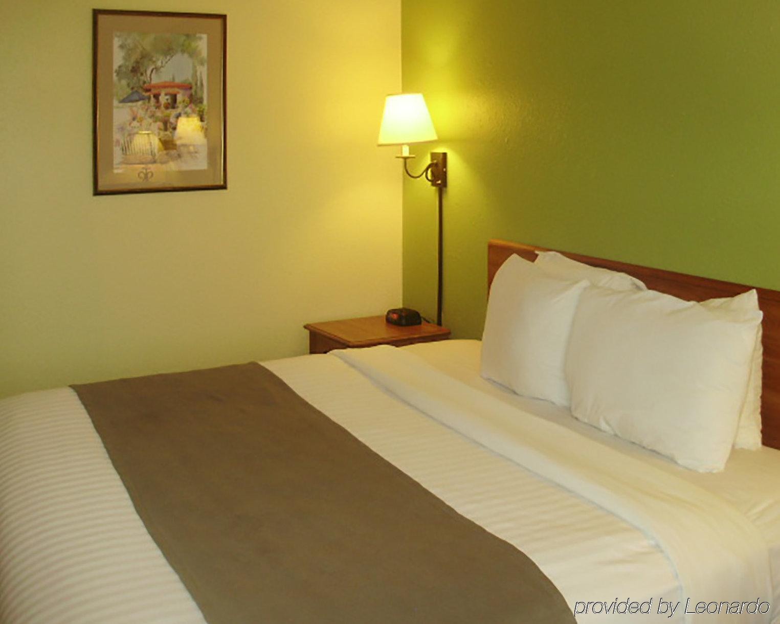 Quality Inn & Suites Harrington - Milford Esterno foto
